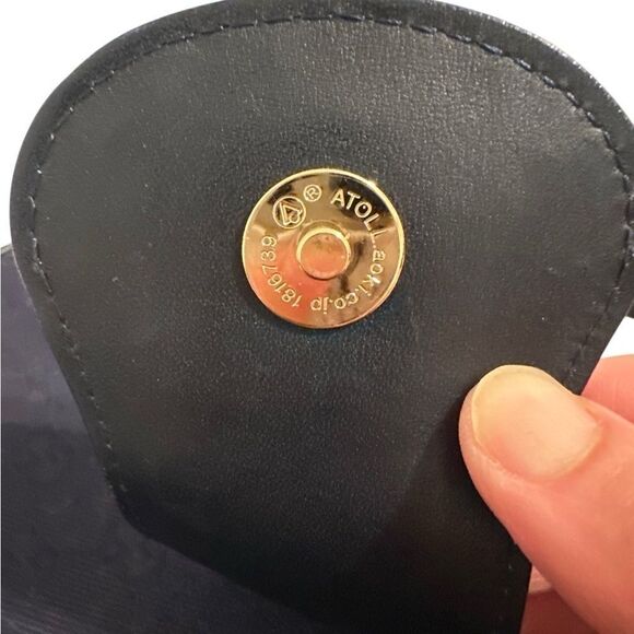 Gucci Blue and Gold Shoulder Bag with Signature Design - Picture 10 of 11